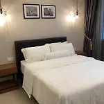 Ipoh 8Perkins Canning Garden 7-8Pax Elegant Homestay With 4Bedrooms, 3Bathroom, 1Living, 1Dining, 1Kitchen-Bar With 3Parkings