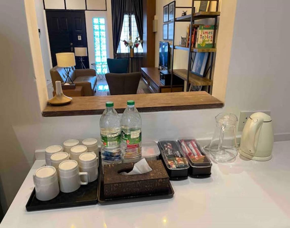 Homestay 8perkins Canning Garden 7-8pax Elegant With 4bedrooms, 3bathroom, 1living, 1dining, 1kitchen-bar With 3parkings Ipoh